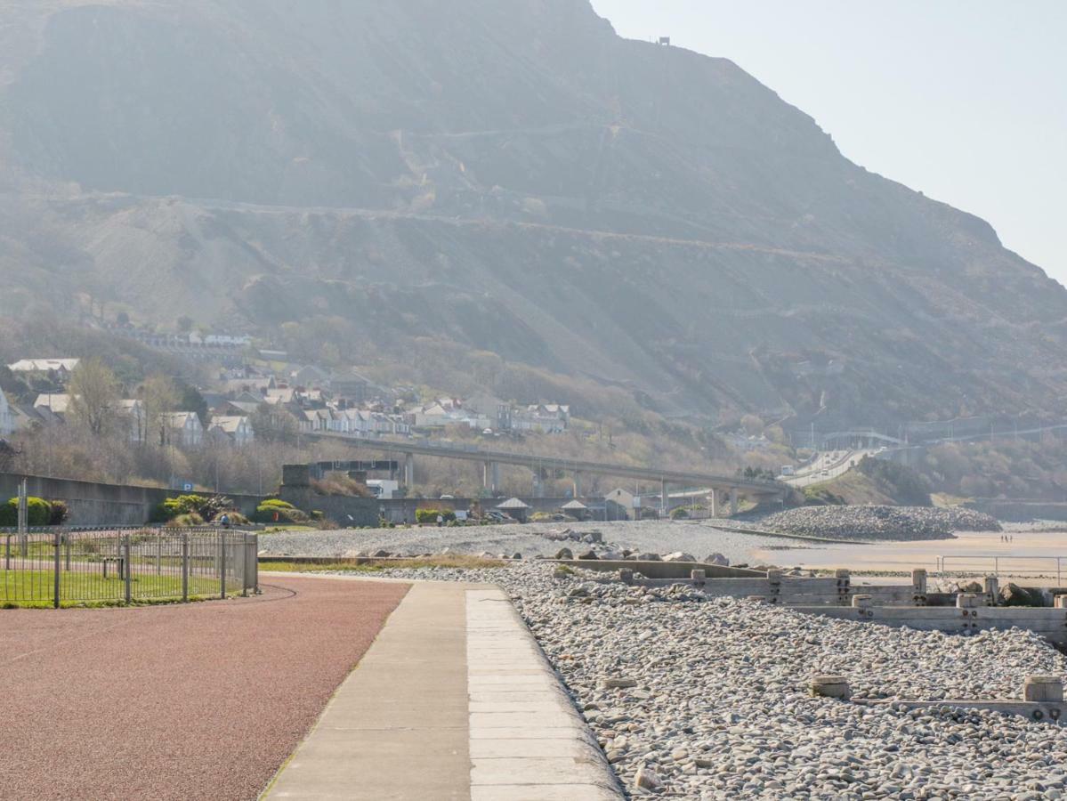 2 Hwyrfryn Stables Villa Penmaenmawr Bagian luar foto